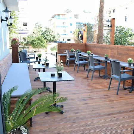 Aparthotel Gueden-pearl , Grosse Mit Kueche , Privater , Ausgezeichnetes Fruehstueck