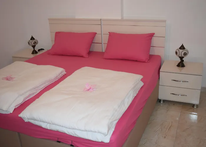 Gueden-pearl , Grosse Mit Kueche , Privater , Ausgezeichnetes Fruehstueck Aparthotel Antalya