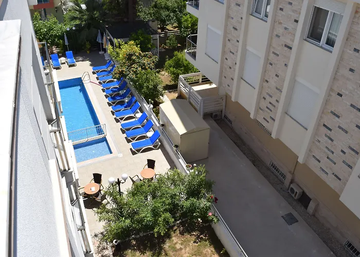 Gueden-pearl , Grosse Mit Kueche , Privater , Ausgezeichnetes Fruehstueck Aparthotel 4*