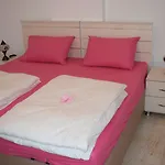 Gueden-pearl , Grosse Mit Kueche , Privater , Ausgezeichnetes Fruehstueck Aparthotel Antalya
