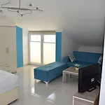 Gueden-pearl , Grosse Mit Kueche , Privater , Ausgezeichnetes Fruehstueck Apart Otel