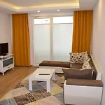 Gueden-pearl , Grosse Mit Kueche , Privater , Ausgezeichnetes Fruehstueck 4*