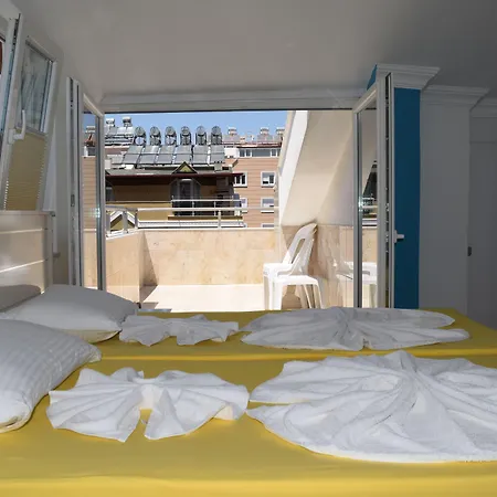 Hotel de apartamente Gueden-pearl , Grosse Mit Kueche , Privater , Ausgezeichnetes Fruehstueck