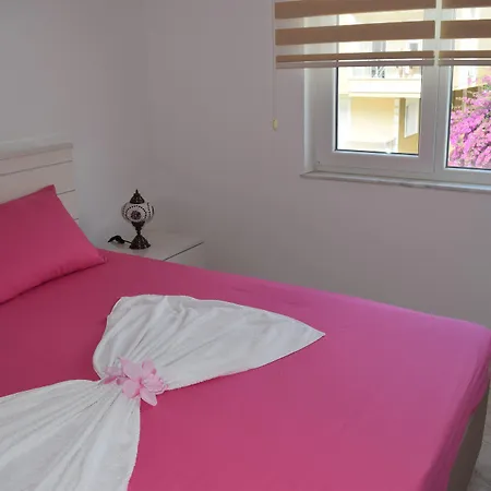 Hotel de apartamente Gueden-pearl , Grosse Mit Kueche , Privater , Ausgezeichnetes Fruehstueck 4*