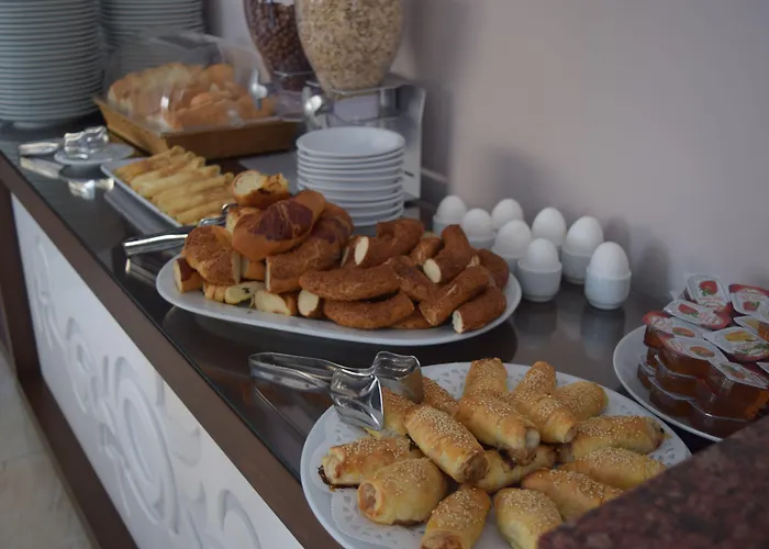 Gueden-pearl , Grosse Mit Kueche , Privater , Ausgezeichnetes Fruehstueck 4*