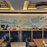 Gueden-pearl , Grosse Mit Kueche , Privater , Ausgezeichnetes Fruehstueck 4*