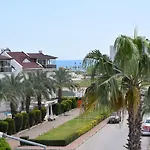 Aparthotel Gueden-pearl , Grosse Mit Kueche , Privater , Ausgezeichnetes Fruehstueck 4*